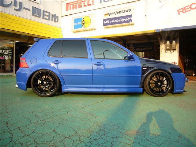 VOLKSWAGEN GOLF4
