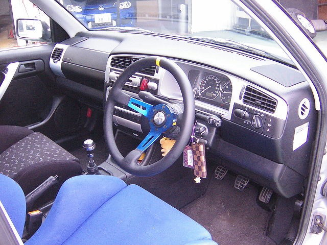 VOLKSWAGEN GOLF3