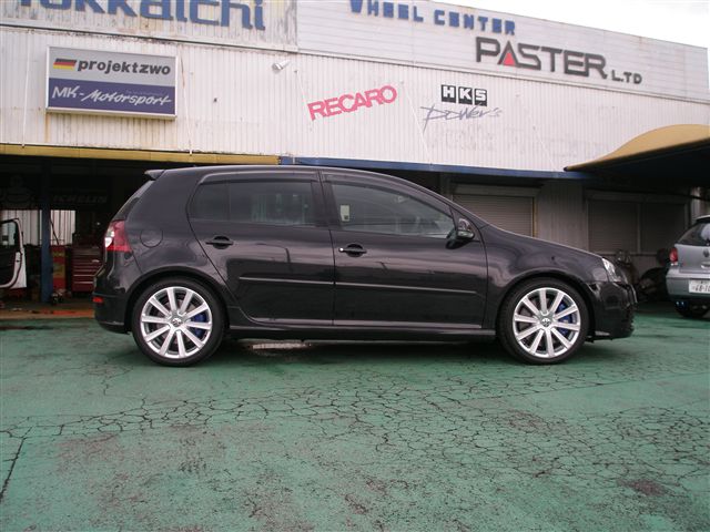 VOLKSWAGEN  GOLFⅤ R32