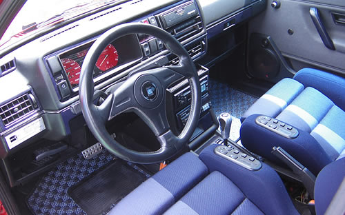 VOLKSWAGEN GOLF-II