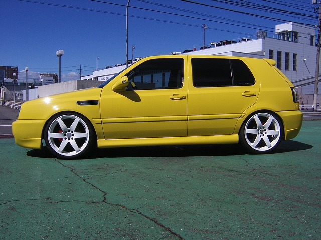 VOLKSWAGEN GOLF-III