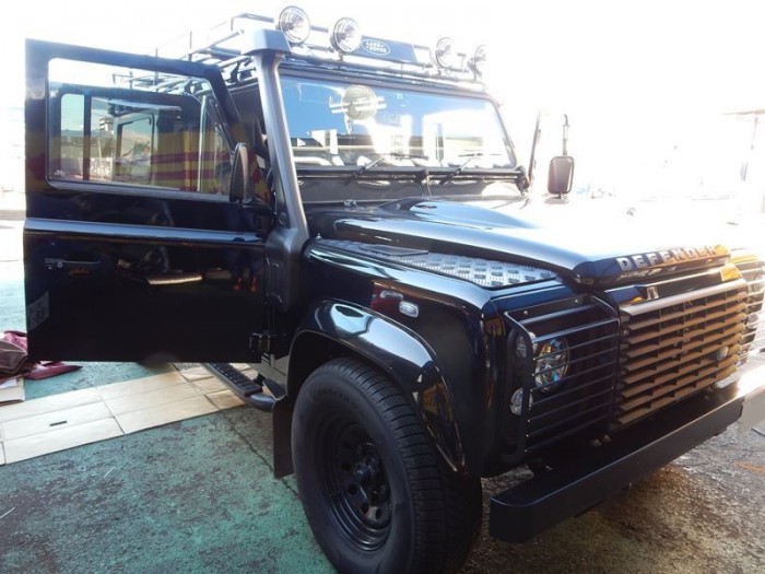 LAND ROVER DEFENDER