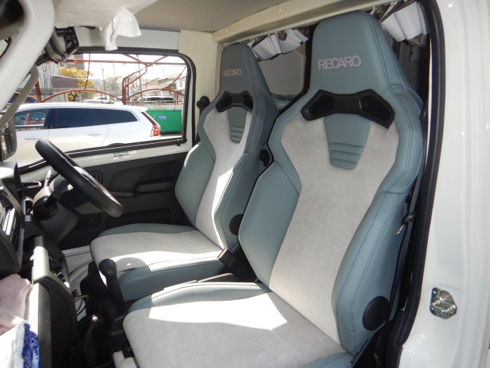 DAIHATSU ハイゼットキャンピングカー