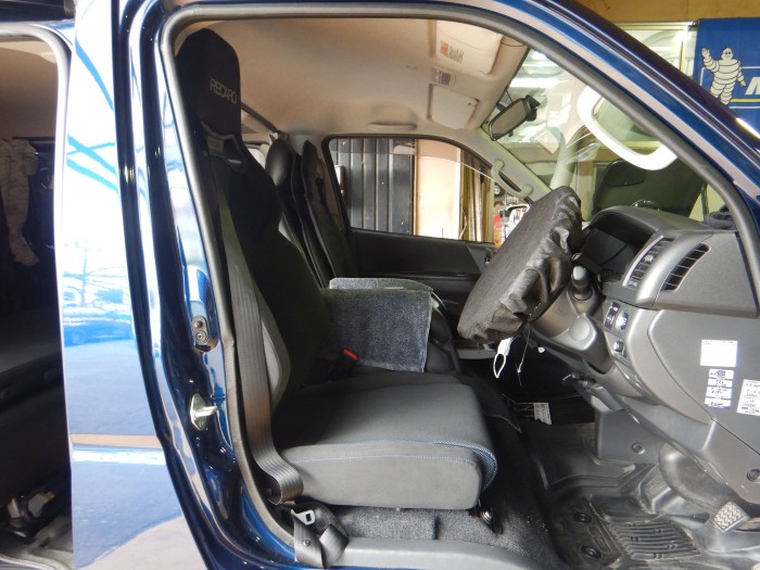 TOYOTA ハイエース