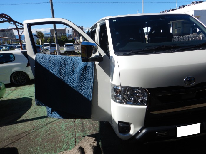 TOYOTA ハイエース