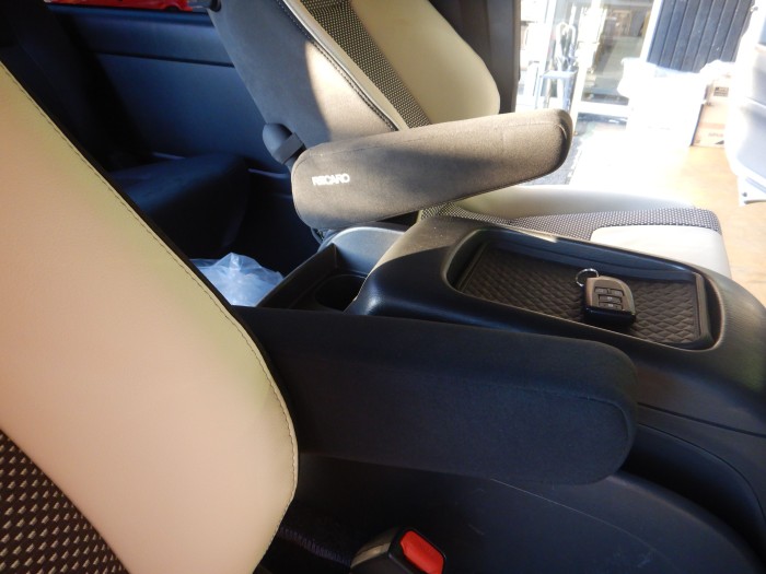 TOYOTA ハイエース